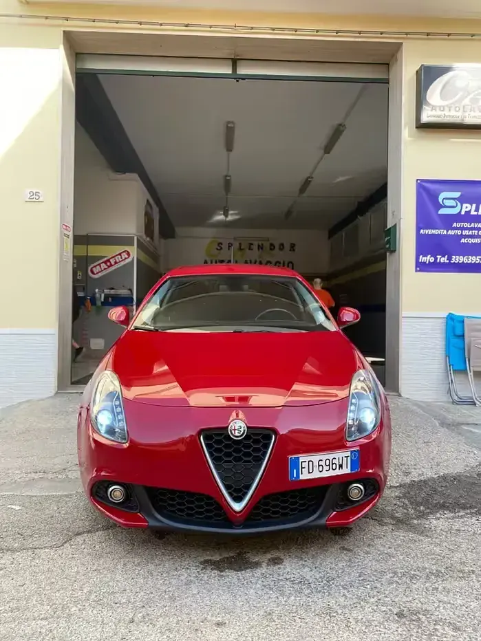 Usata Alfa Romeo Giulietta Sprint 120 CV (88 kW) 2016 Rosso Utilitaria