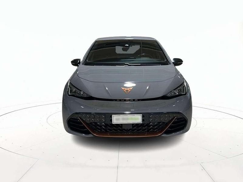 Usata Cupra Born 69 kW (95 CV) 2022 Grigio pastello Utilitaria