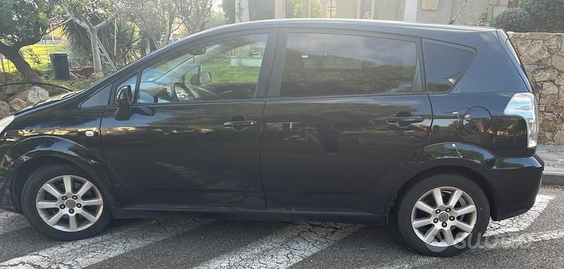 Usata Toyota Corolla Verso Sol 136 CV (100 kW) 2007 Nero Monovolume