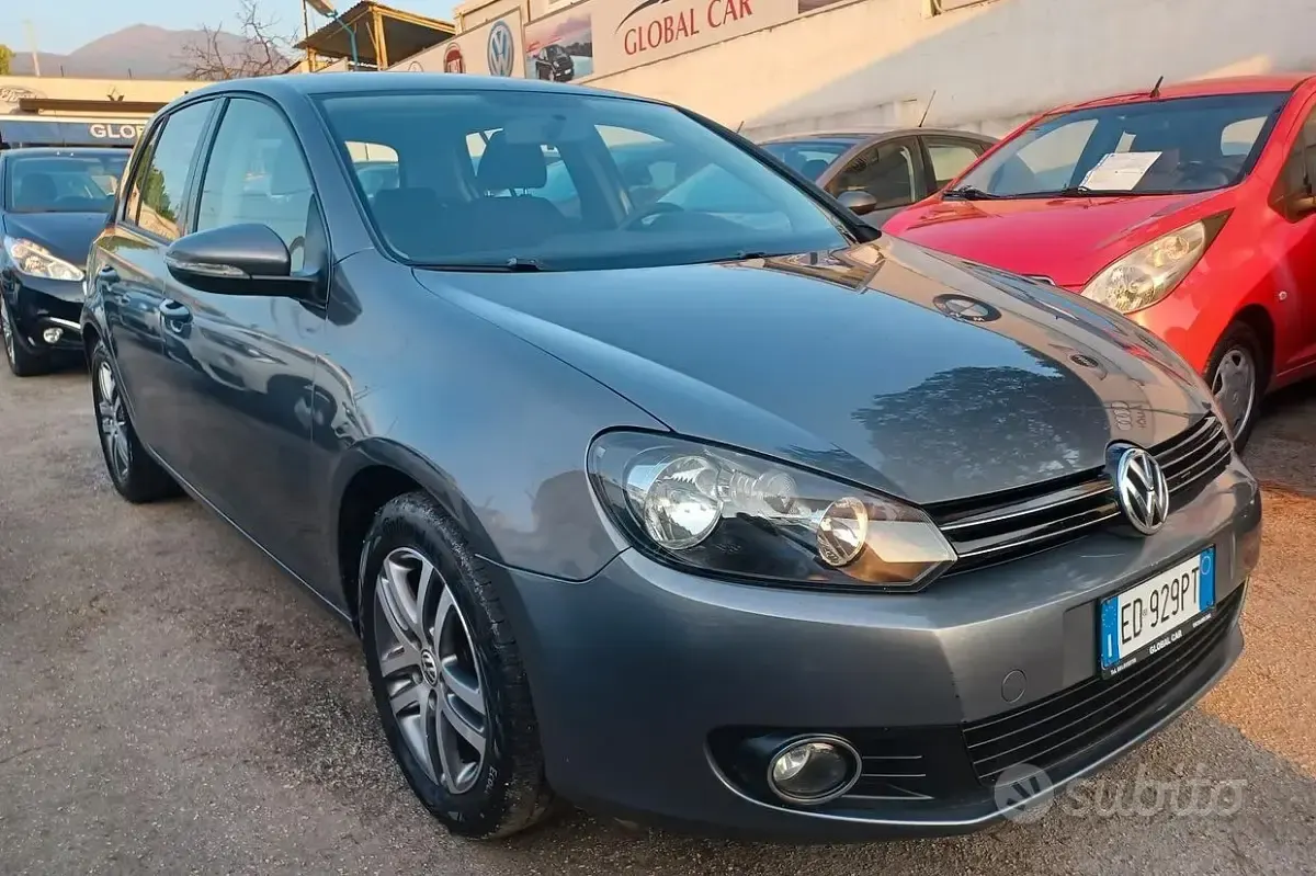 Usata VW Golf VI Comfortline 105 CV (77 kW) 2010 Grigio Berlina