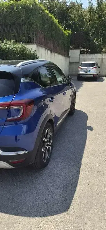 Usata Renault Captur Intens 101 CV (74 kW) 2020 Bluazzurro SUV