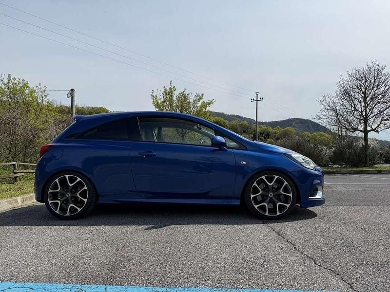 Usata Opel Corsa OPC 207 CV (152 kW) 2016 Blu/azzurro Utilitaria