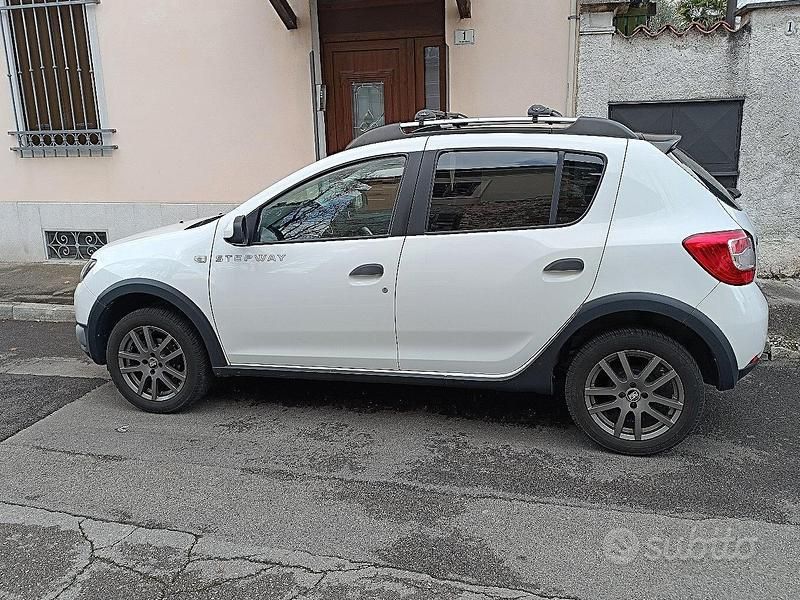 Usata Dacia Sandero Stepway 2016 Bianco SUV