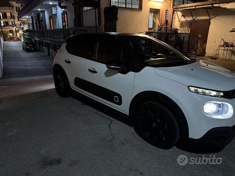 Usata Citroën C3 Shine 102 CV (75 kW) 2019 Bianco Berlina