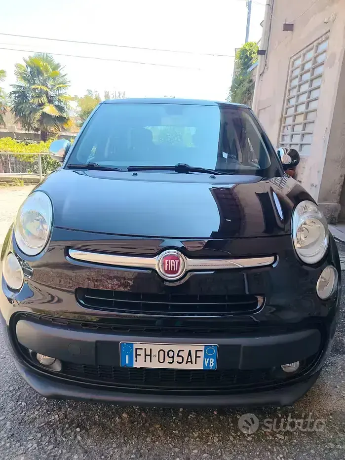 Usata Fiat 500L Living 95 CV (69 kW) 2017 Nero Monovolume