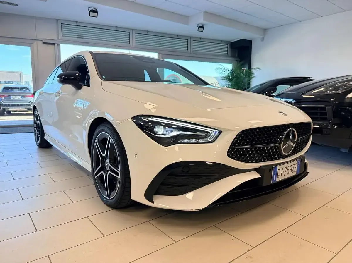 Usata Mercedes CLA180 Shooting Brake AMG Line Premium 116 CV (85 kW) 2024 Bianco Station wagon