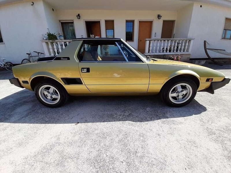 Usata Fiat X 1/9 84 CV (61 kW) 1981 Oro Cabrio