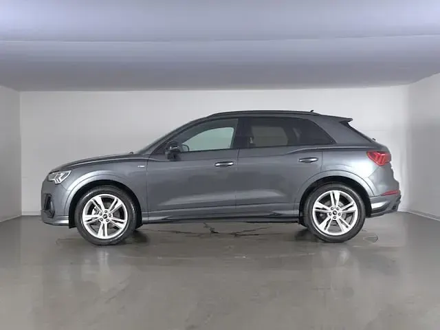 Usata Audi Q3 S-Line 150 CV (110 kW) 2025 Grigio daytona perlato SUV