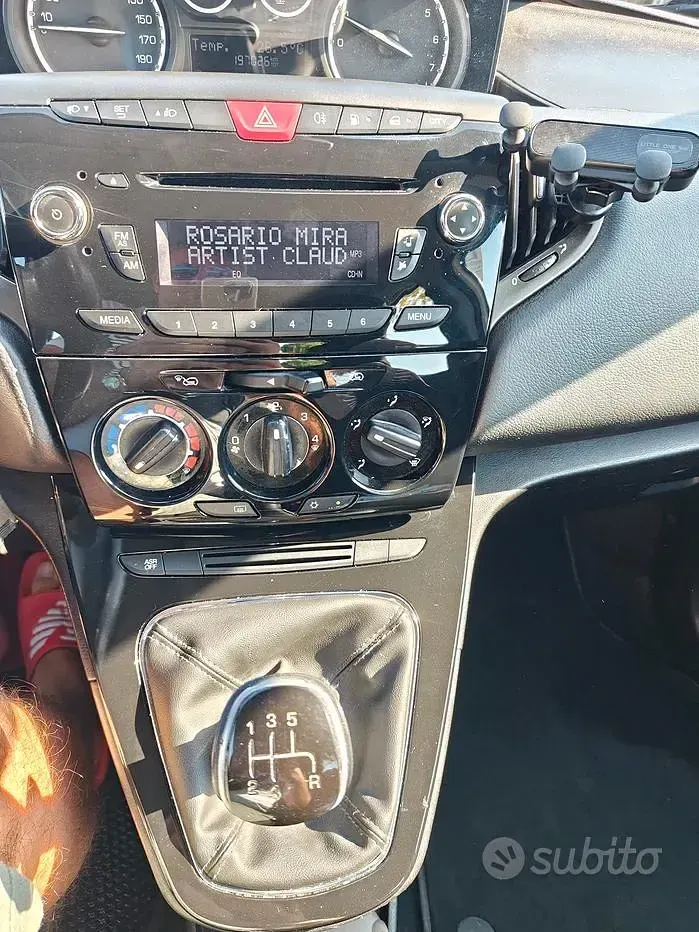 Usata Lancia Ypsilon 69 CV (50 kW) 2012 Utilitaria