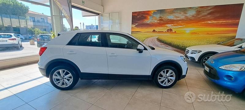 Usata Audi Q2 Ambiente 116 CV (85 kW) 2018 Bianco SUV