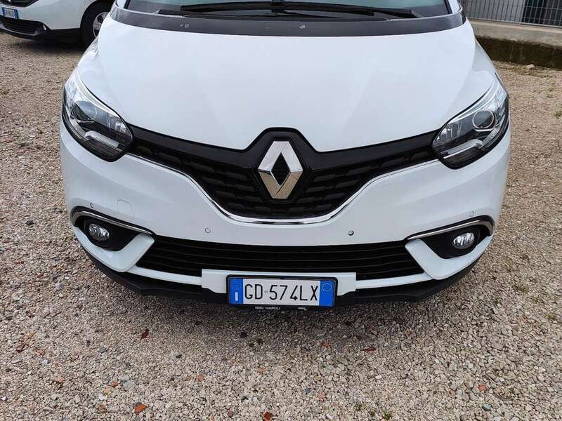 Usato 2021 Renault Scénic IV 1.7 Diesel 150 CV (18.000 €)