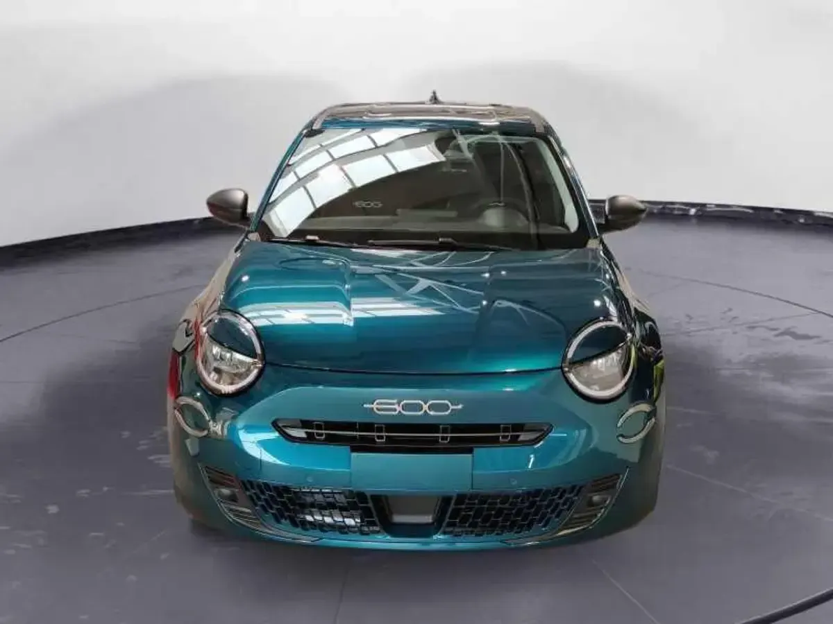 Nuova Fiat 600 109 CV (80 kW) 2026 Verde SUV