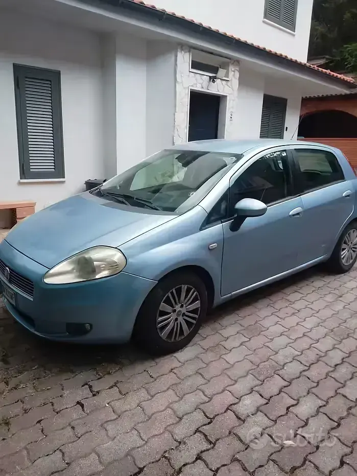Usata Fiat Grande Punto 90 CV (66 kW) 2006 Utilitaria