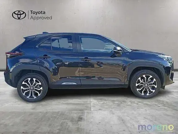 Usata Toyota Yaris Hybrid Trend 116 CV (85 kW) 2022 Nero Pick-up