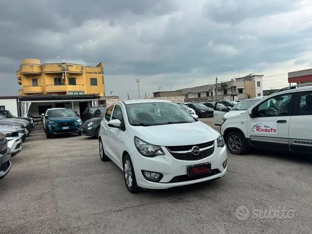 Usata Opel Karl Rocks S 75 CV (55 kW) 2018 Bianco Utilitaria