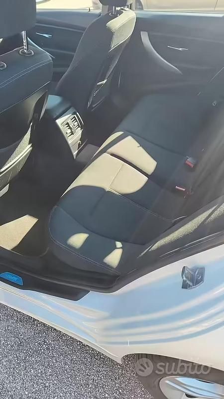 Usata BMW 320 Sport Line 190 CV (139 kW) 2015 Bianco Berlina