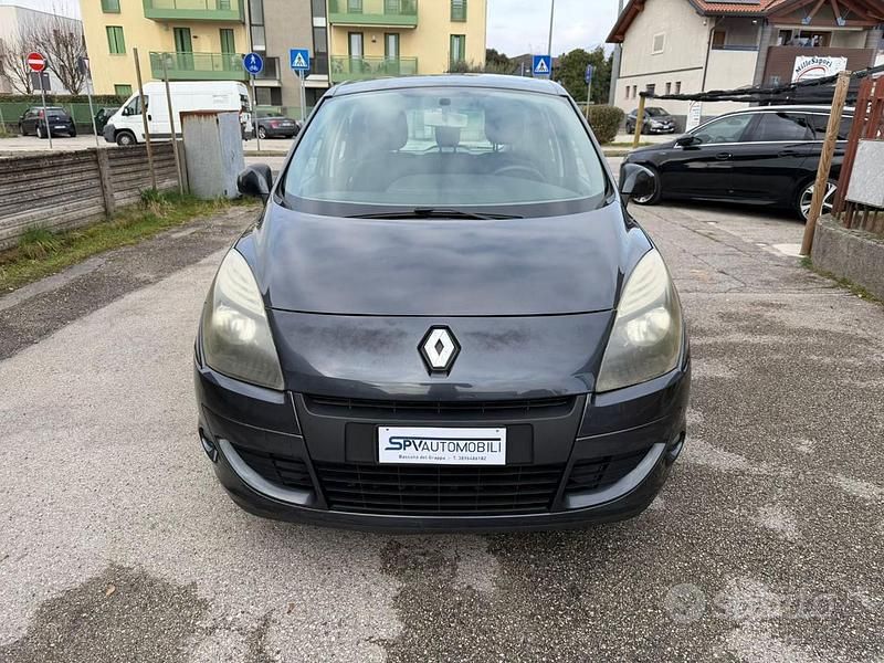 Usata Renault Scénic III Dynamique 110 CV (80 kW) 2010 Nero Monovolume
