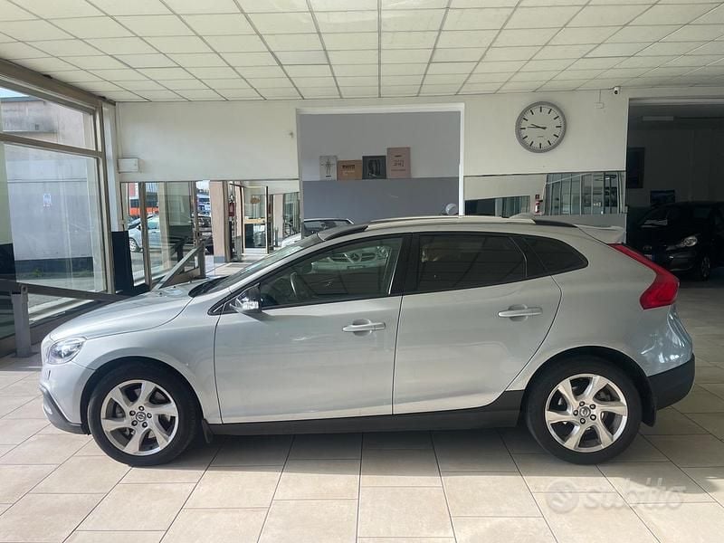 Usata Volvo V40 CC Momentum 190 CV (139 kW) 2014 Grigio Station wagon