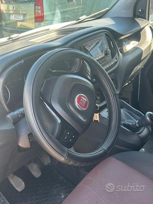 Usata Fiat Doblò 120 CV (88 kW) 2019 Bianco Monovolume