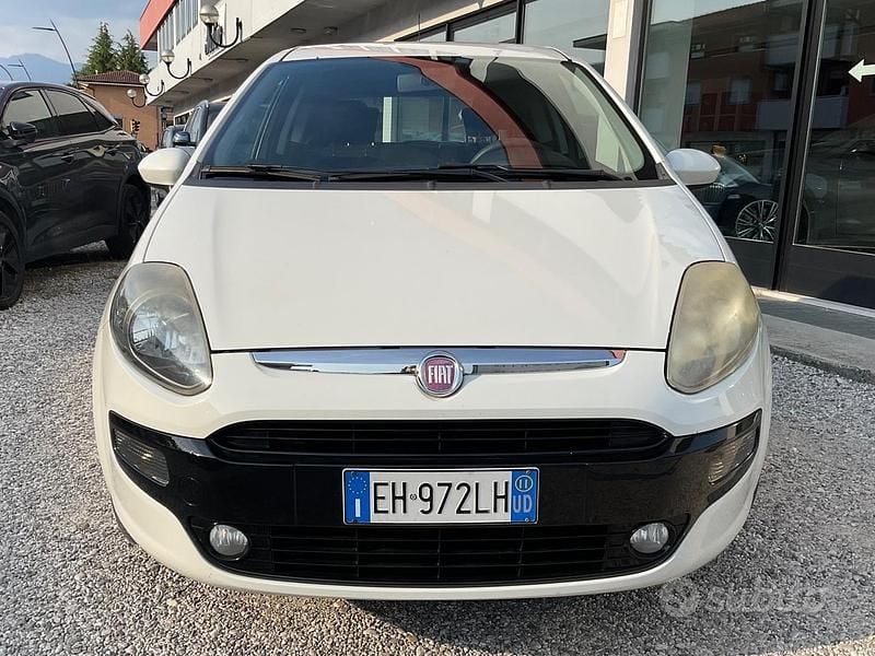 Usata Fiat Punto Evo Active 77 CV (56 kW) 2011 Bianco Utilitaria