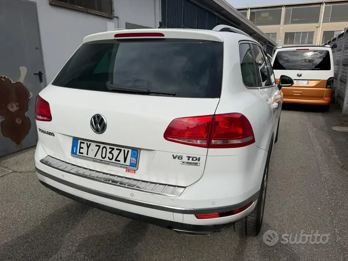 Usata VW Touareg Executive 204 CV (150 kW) 2015 Bianco SUV