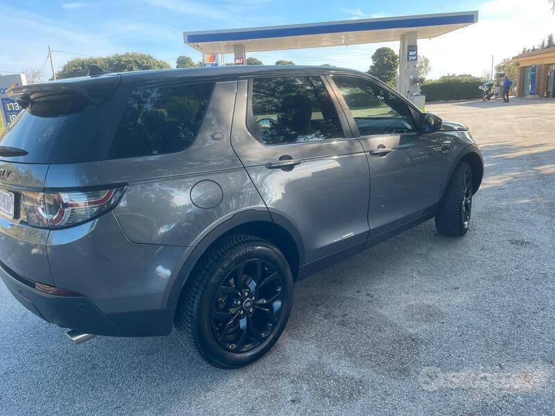 Usata Land Rover Discovery Sport HSE 150 CV (110 kW) 2016 Grigio SUV