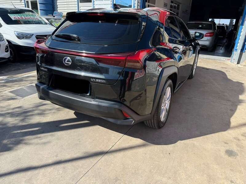 Usata Lexus UX 250h 184 CV (135 kW) 2020 Nero SUV