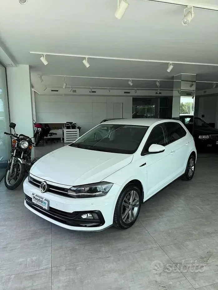 Usata VW Polo R-line 95 CV (69 kW) 2020 Bianco Utilitaria