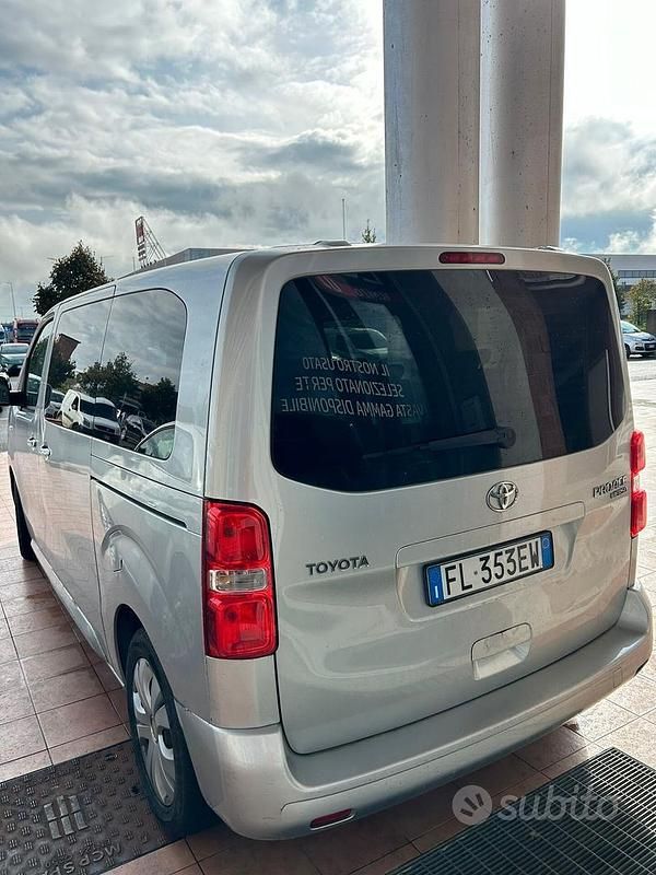 Usata Toyota Proace Verso Comfort 2017 Grigio Station wagon