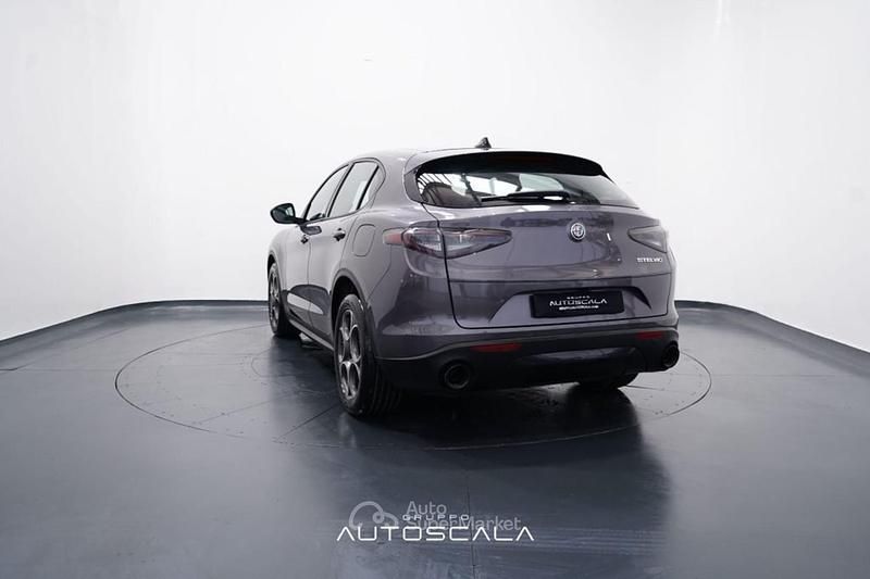 Usata Alfa Romeo Stelvio Sprint 160 CV (117 kW) 2024 Grigio SUV