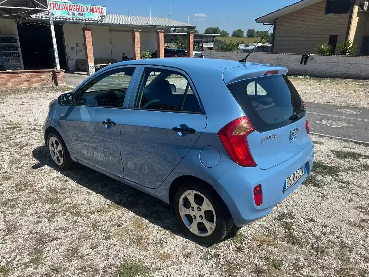 Usata Kia Picanto Style 69 CV (50 kW) 2013 Bluazzurro Utilitaria
