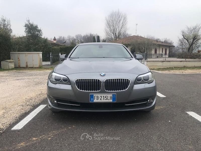 Usata BMW 525 218 CV (160 kW) 2011 Gray Station wagon