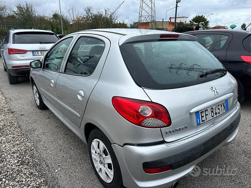 Usata Peugeot 206 60 CV (44 kW) 2011 Grigio Berlina