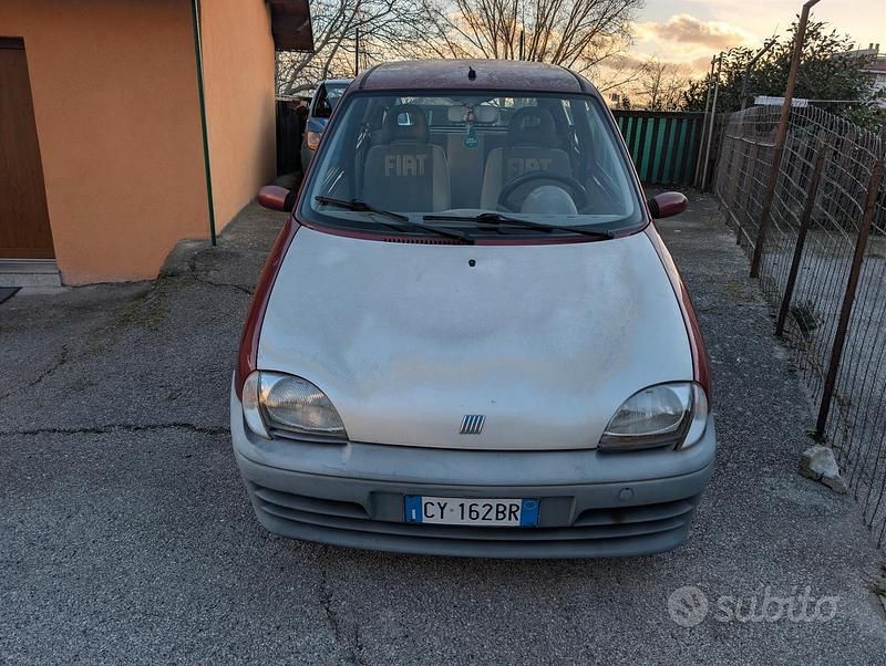 Usata Fiat 600 54 CV (39 kW) 2006 Rosso Utilitaria