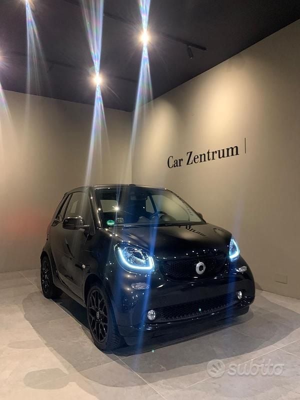 Nero Usata 2017 Smart ForTwo Cabrio Prime Cabrio | 16.200 € (Buon prezzo) - Immagine 1/4