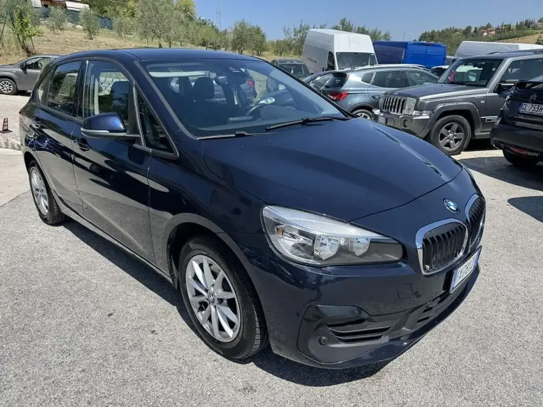 Usata BMW 216 Active Tourer 116 CV (85 kW) 2019 Blu/azzurro Monovolume