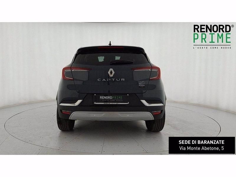 Usata Renault Captur Techno 143 CV (105 kW) 2023 Blu scuro SUV