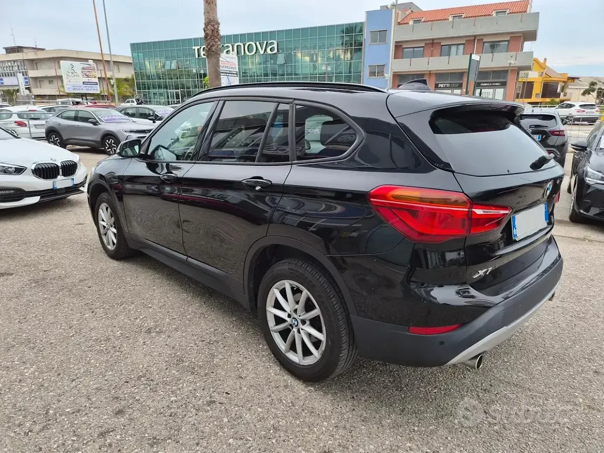 Gebraucht BMW X1 150 PS (110 kW) 2019 Schwarz SUV
