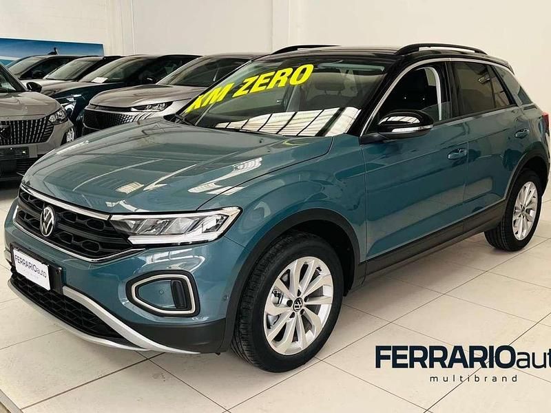 Nuova VW T-Roc Edition 116 CV (85 kW) 2025 Petroleum blue SUV