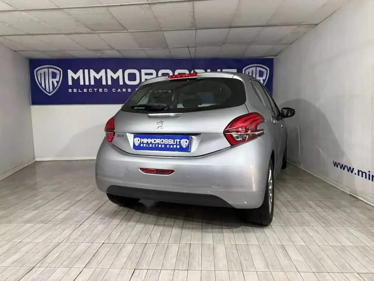 Usata Peugeot 208 Allure 102 CV (75 kW) 2019 Grigio Utilitaria