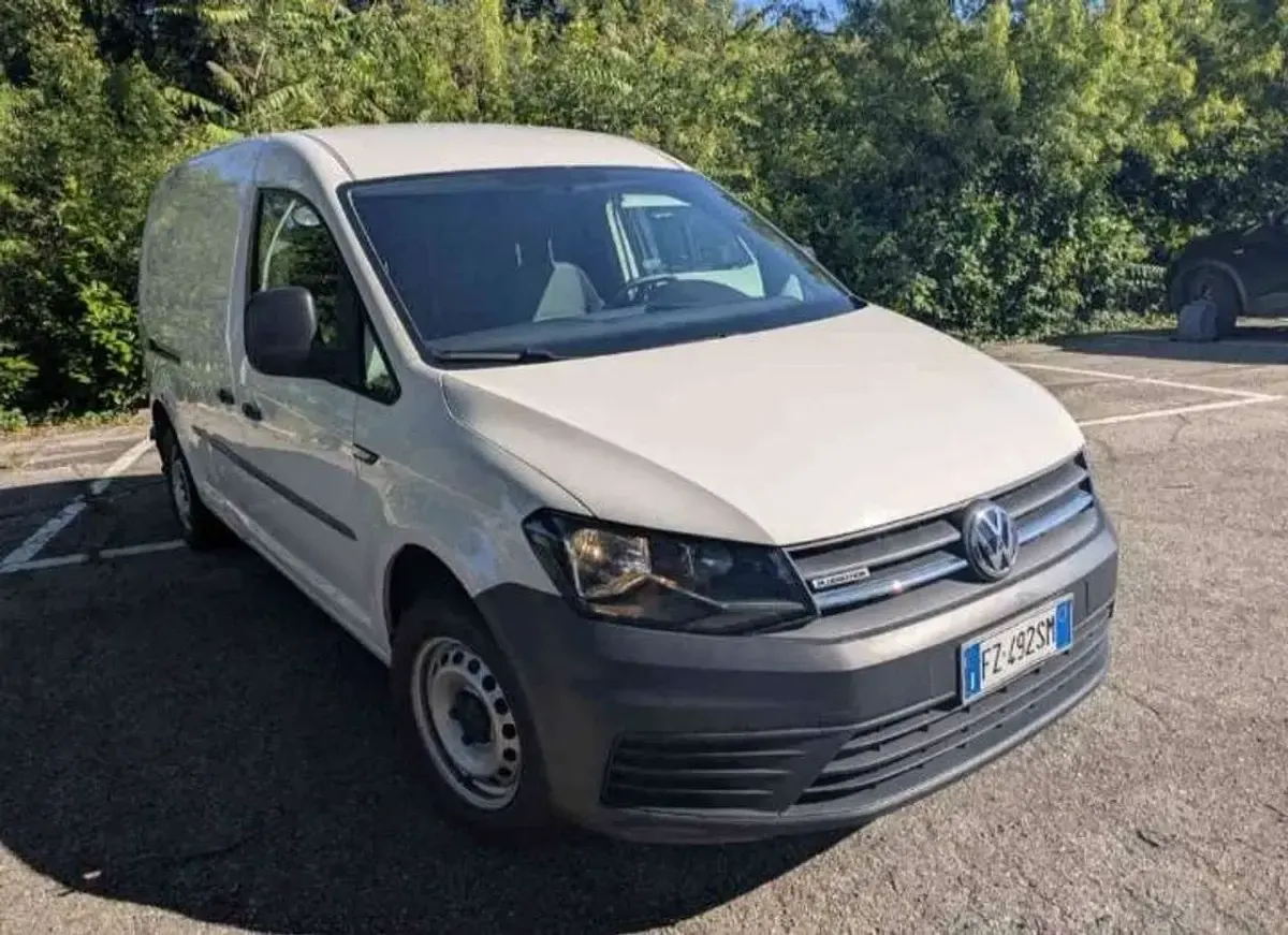 Usata VW Caddy Maxi 110 CV (80 kW) 2019 Bianco Monovolume