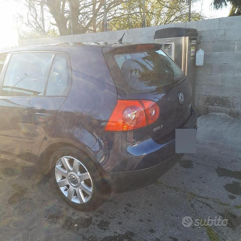 Usata VW Golf VI 2008 Blu Utilitaria