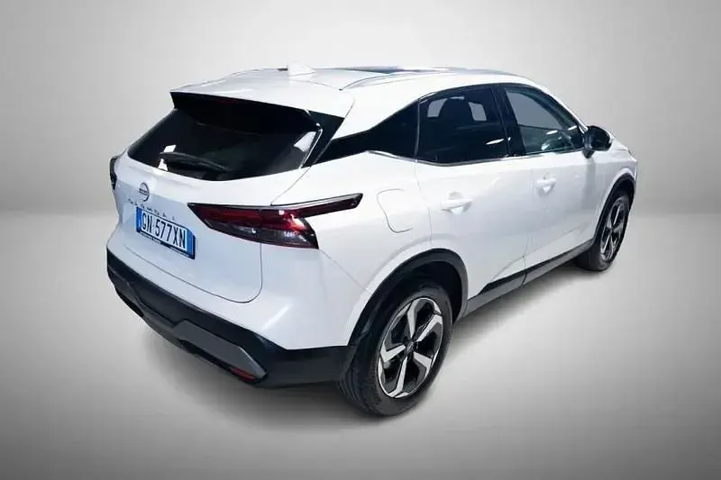Usata Nissan Qashqai N-Connecta 140 CV (102 kW) 2023 Bianco SUV