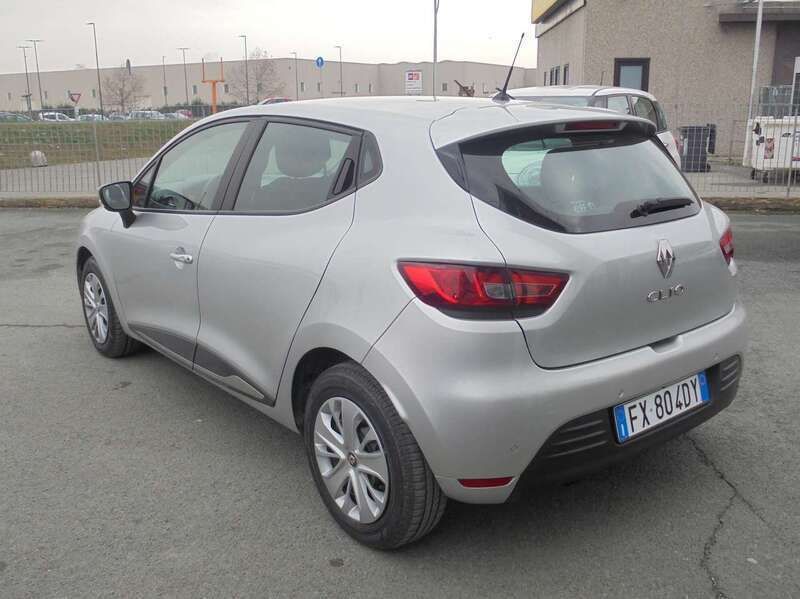 Usata Renault Clio IV Zen 90 CV (66 kW) 2019 Argento Utilitaria