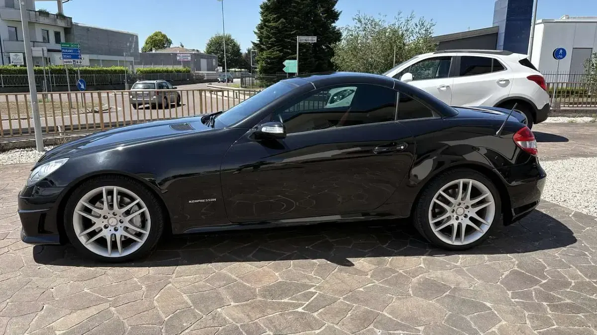 Usata Mercedes SLK200 163 CV (119 kW) 2008 Nero Cabrio