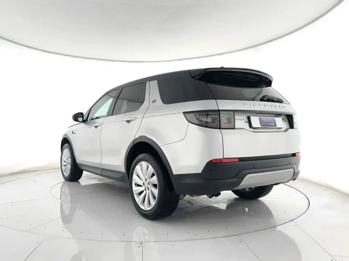 Usata Land Rover Discovery Sport R-Dynamic 150 CV (110 kW) 2020 Argento metallizzato SUV