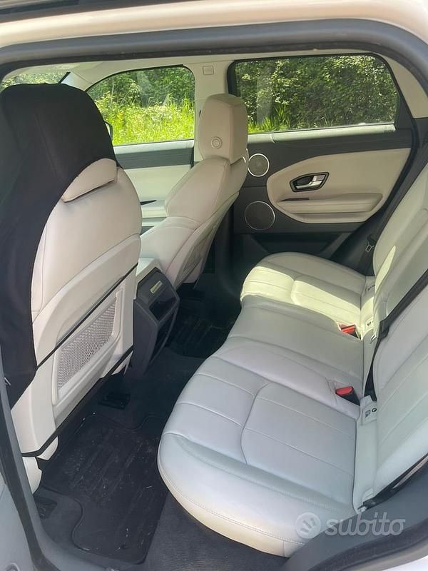 Usata Land Rover Range Rover evoque 150 CV (110 kW) 2017 Bianco SUV