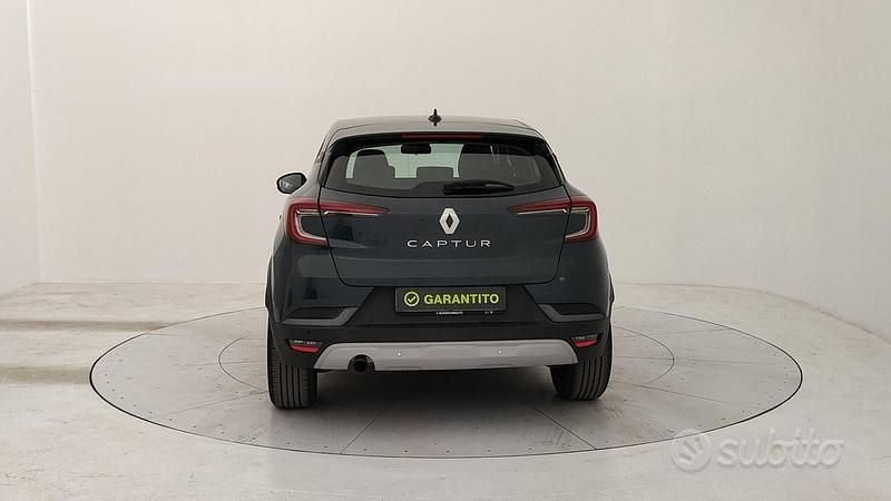 Usado Renault Captur Zen 101 CV (74 kW) 2020 Azul SUV