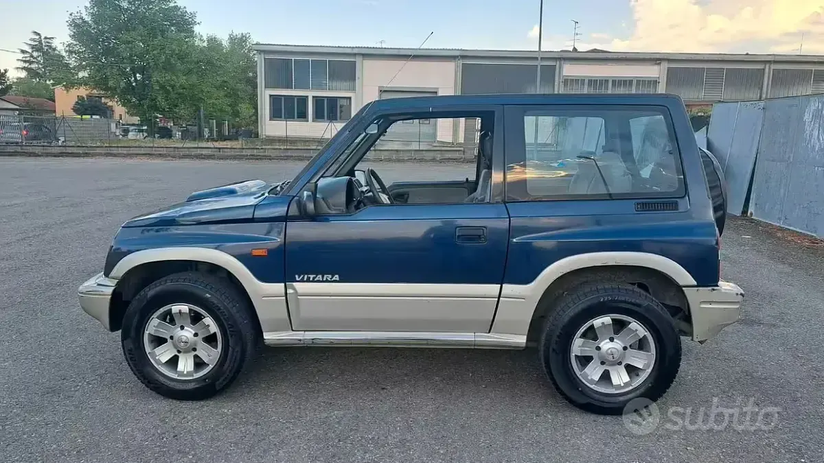 Usata Suzuki Vitara 75 CV (55 kW) 1999 Bluazzurro SUV