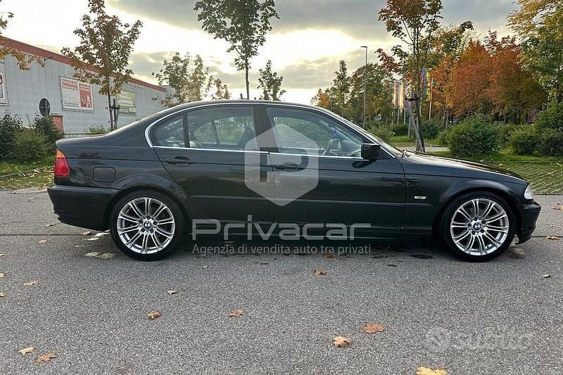 Usata BMW 320 170 CV (125 kW) 2001 Nero Station wagon